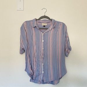 Universal Threads Striped Button Down Shirt Medium